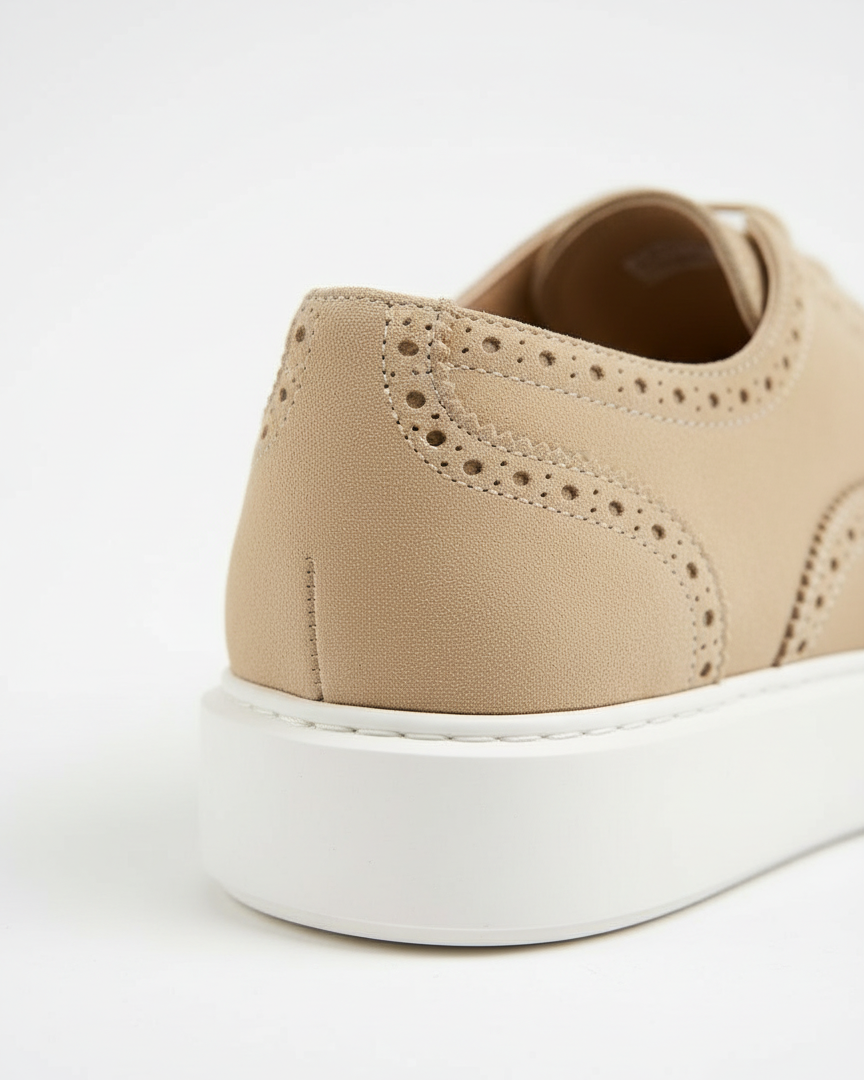 Girotti Beige heel detail